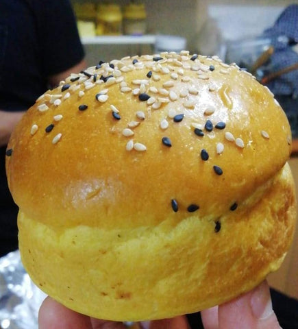 American brioche bun